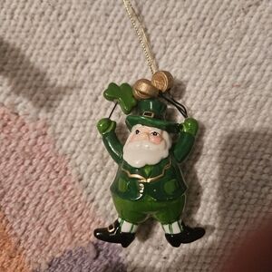 BLOWN GLASS IRISH SANTA ORNAMENT St Patricks day
